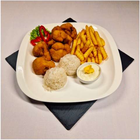 Rántott karfiol vegyes köret tartárral